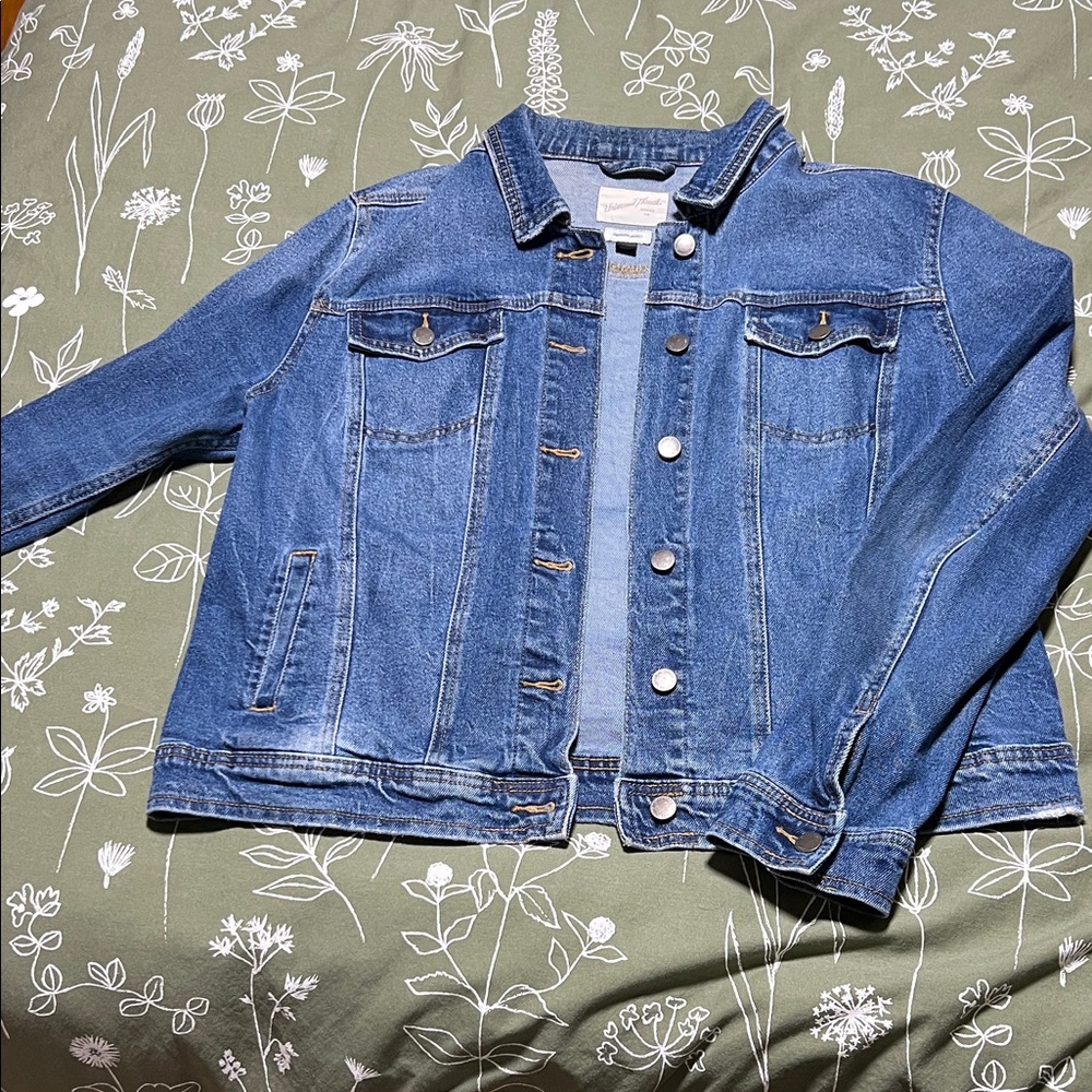 Universal Thread Women's Blue Denim Jacket